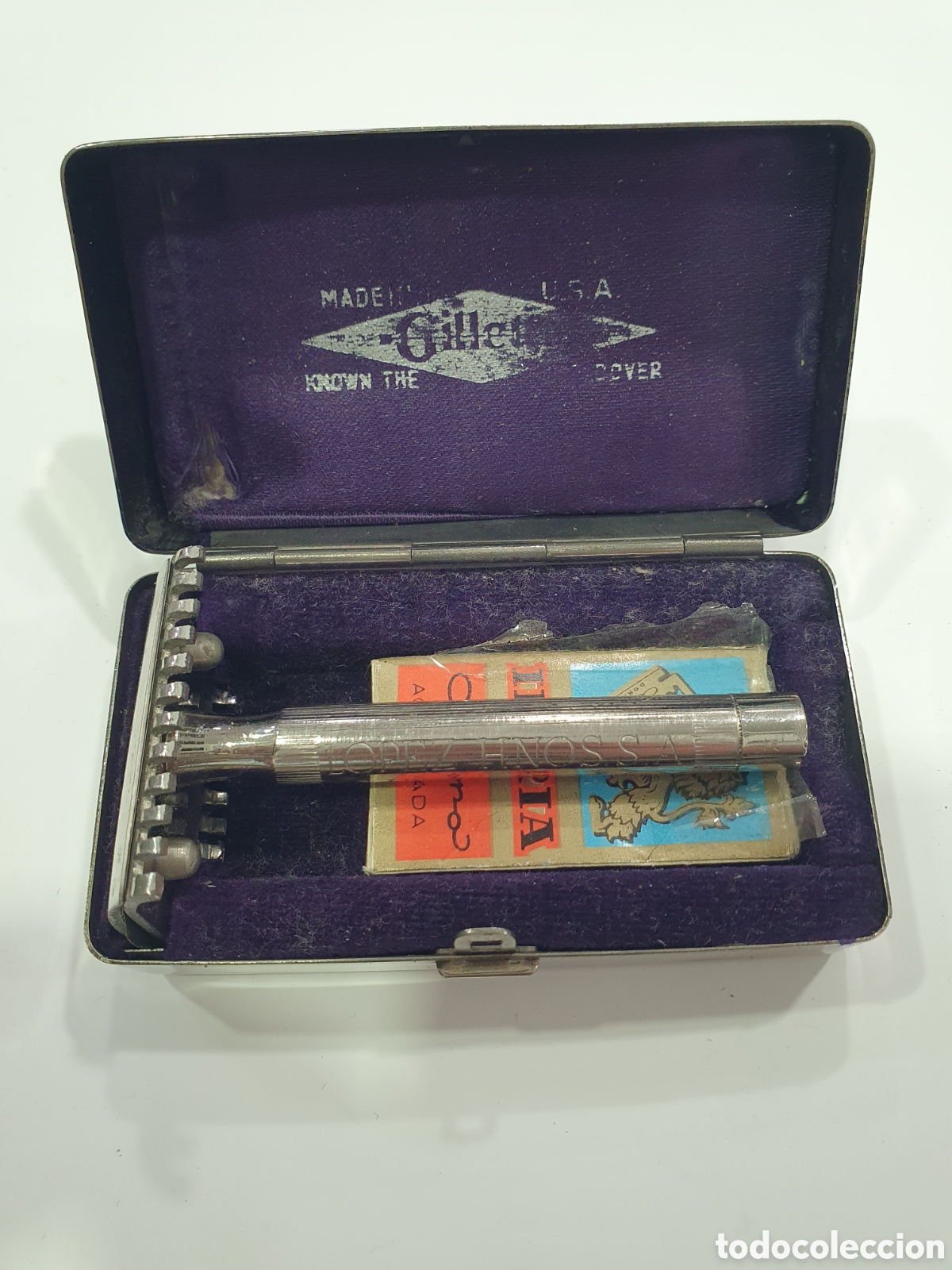 Oggetti Antichi: Estuche Gillette con maquinilla Vinos L&oacute;pez Hnos M&aacute;laga y cuchillas Iberia. (L61)