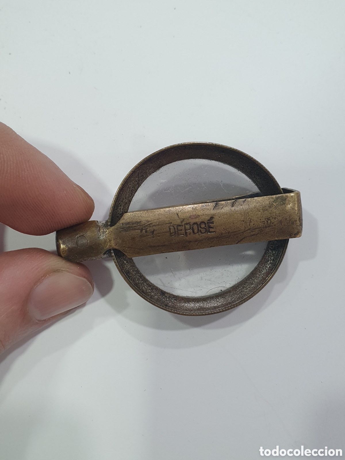 Antig&uuml;edades: Muy antigua lupa plegable. S. XIX. (L61)