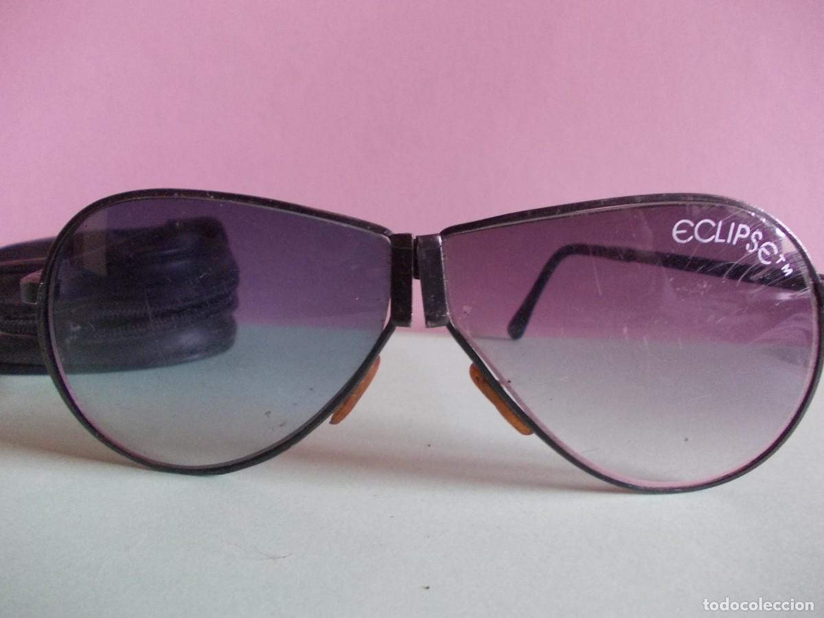 Antig&uuml;edades: Gafas Eclipse con estuche original Modelo vintage plegable ideal para colecci&oacute;n o uso diario