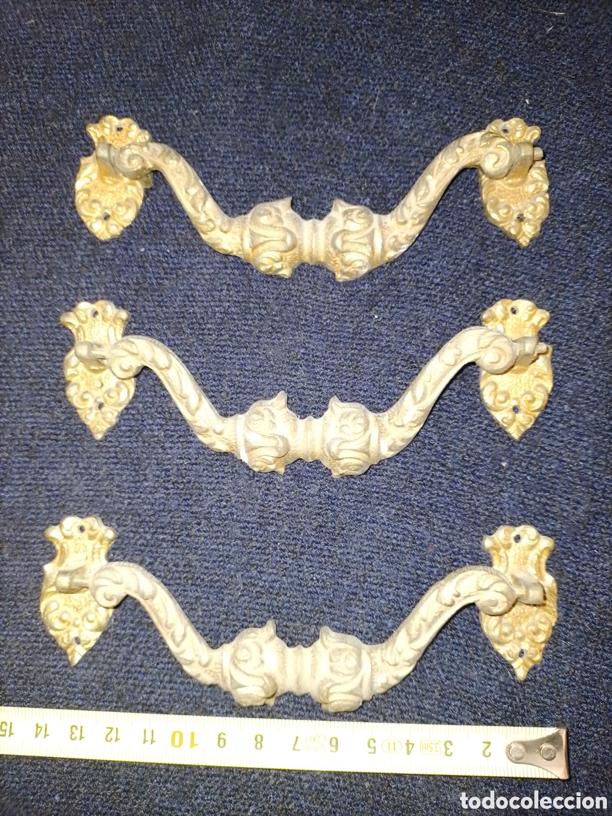 Antig&uuml;edades: Lote 3 asas o tiradores .