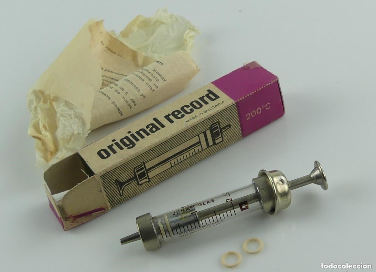 Antiques: ANTIGUA JERINGUILLA 2 CC - HIPOD&Eacute;RMICA DE VIDRIO NUEVA CON CAJA ORIGINAL - MADE IN BULGARIA