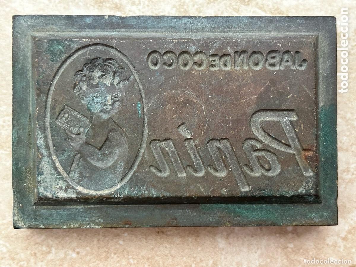 Antiques: Antiguo plancha troquel bronce/hierro para marcar jab&oacute;n Papin jab&oacute;n de coco (Castellon)