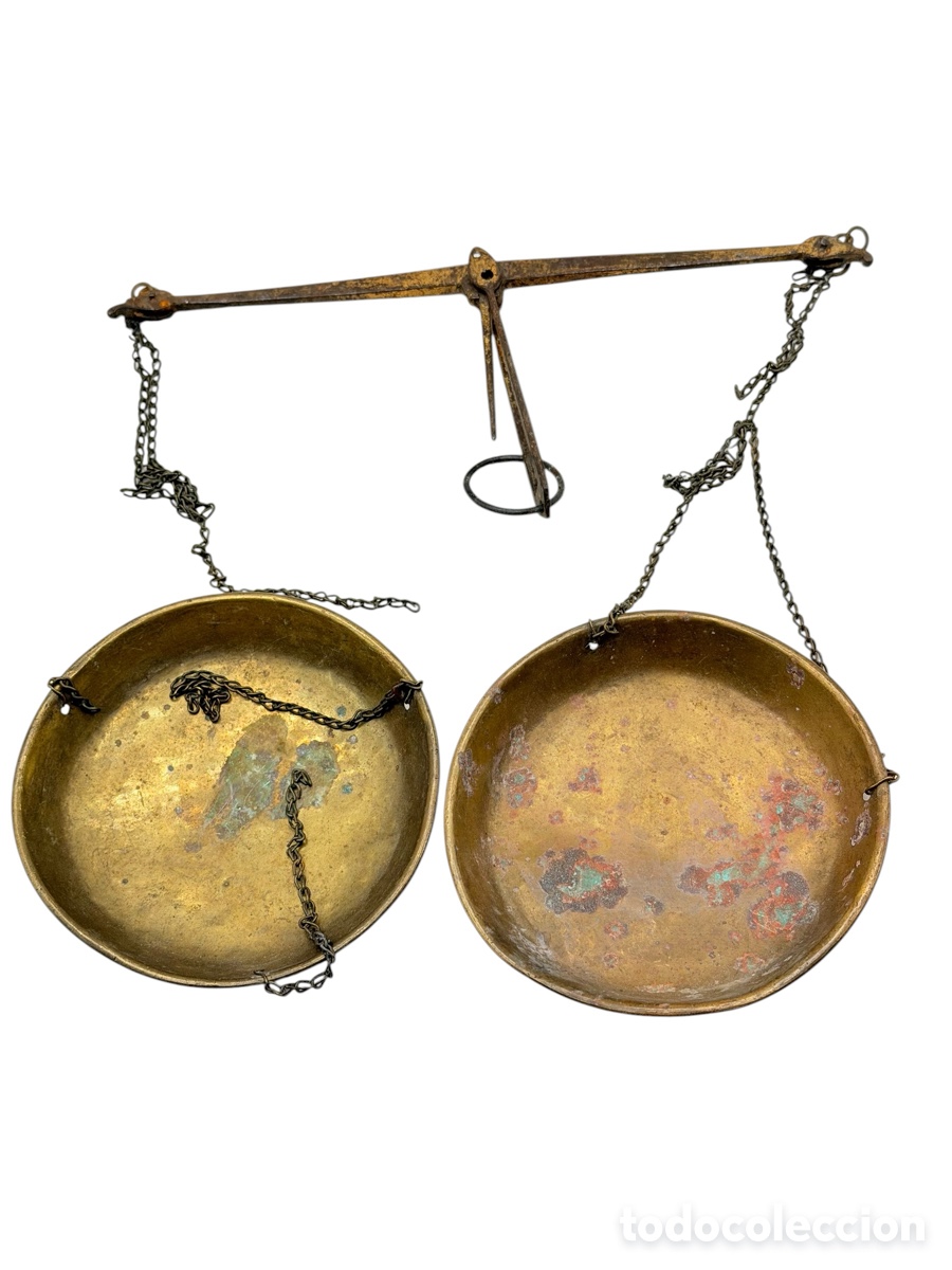 Antig&uuml;edades: Antigua Balanza de Lat&oacute;n