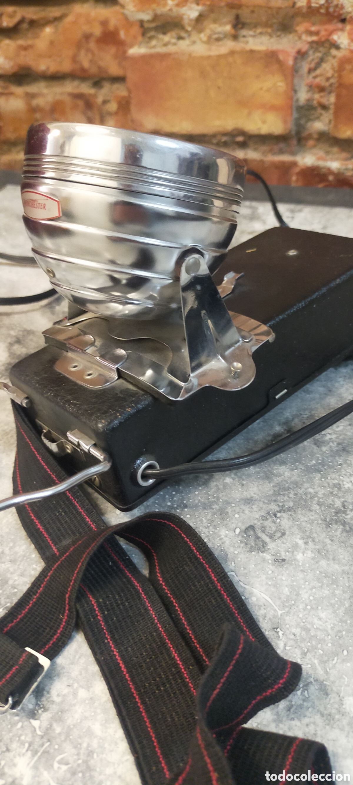 Antig&uuml;edades: Linterna Winchester vintage FUNCIONA con cable y correa - Foto 12