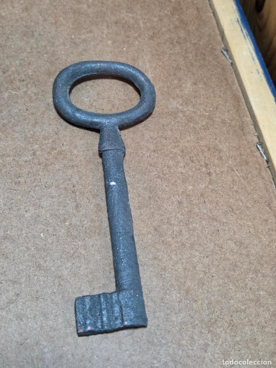 Antig&uuml;edades: llave de coracion de hierro - Foto 2