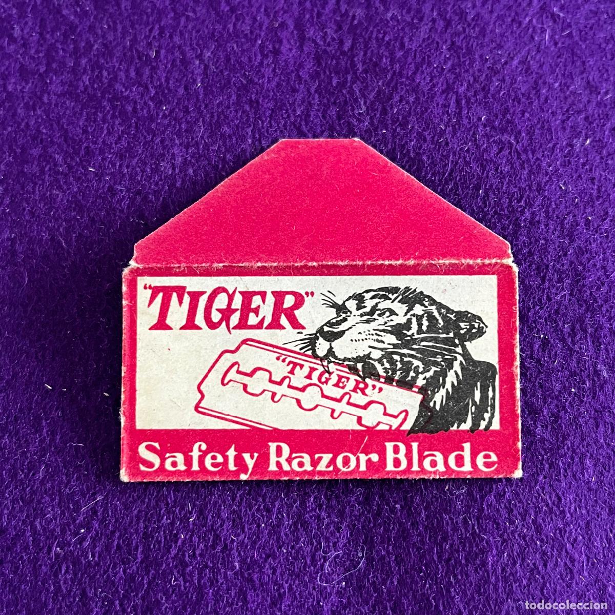 Antig&uuml;edades: FUNDA DE HOJA DE CUCHILLA DE AFEITAR. TIGER. - Foto 1