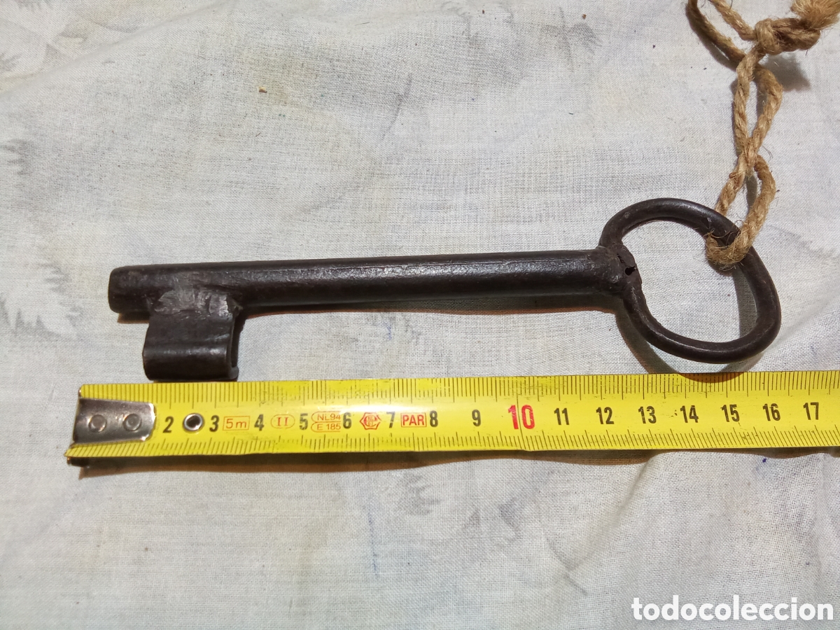 Antig&uuml;edades: GRAN Y ANTIGUA LLAVE - Foto 2
