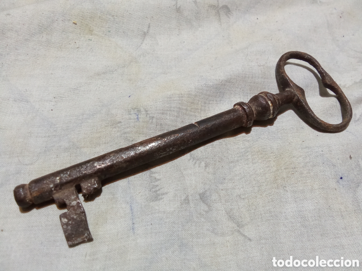 Antig&uuml;edades: ANTIGUA Y GRAN LLAVE - Foto 1