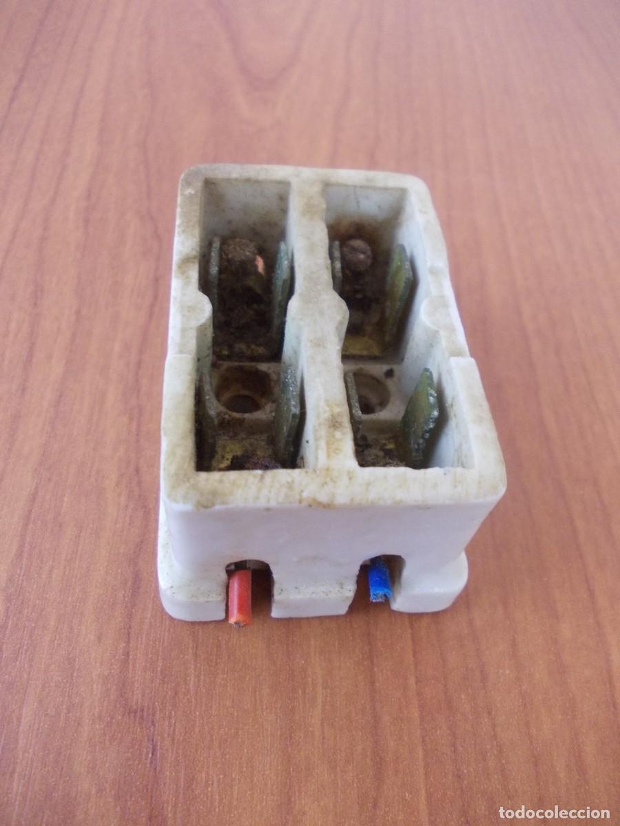 Antiques: Portafusibles cer&aacute;mico doble soporte para dos fusibles de hilo pieza el&eacute;ctrica vintage