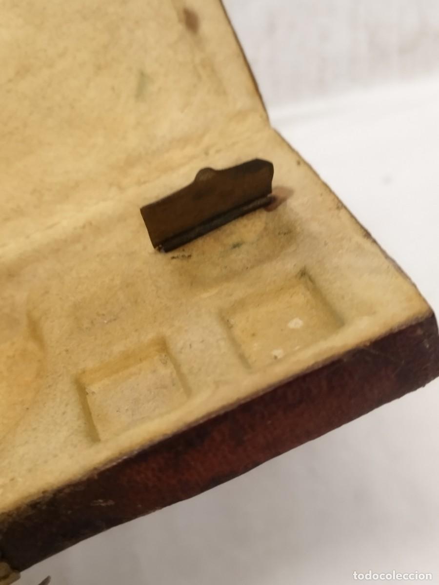Antig&uuml;edades: Antigua caja de madera, estuche para balanza de precisi&oacute;n. - Foto 2