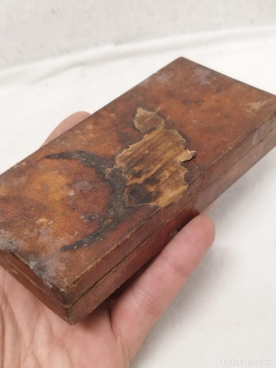 Antig&uuml;edades: Antigua caja de madera, estuche para balanza de precisi&oacute;n. - Foto 14