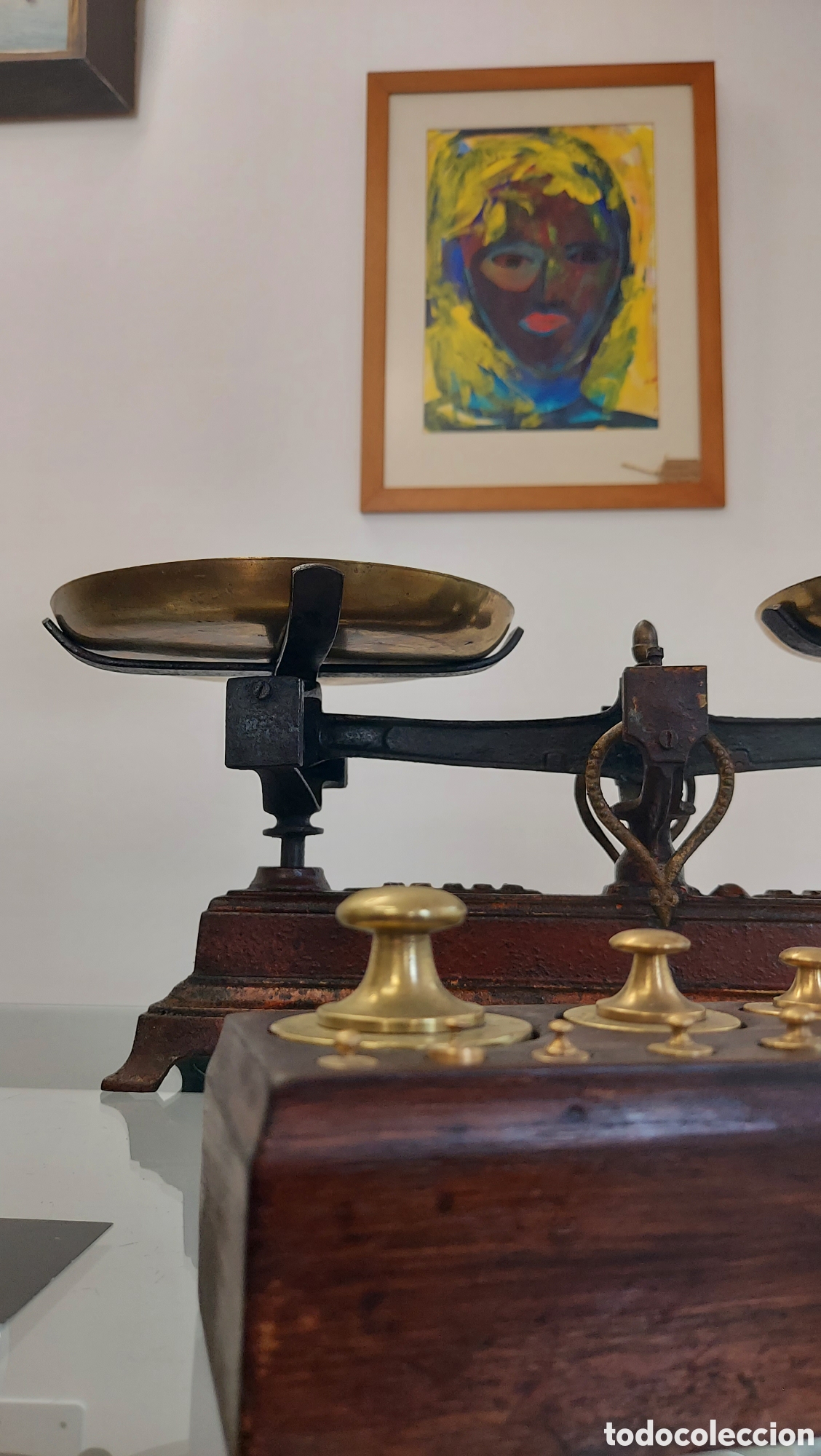 Antig&uuml;edades: B&aacute;scula de hierro fundido con platos de lat&oacute;n - Foto 2