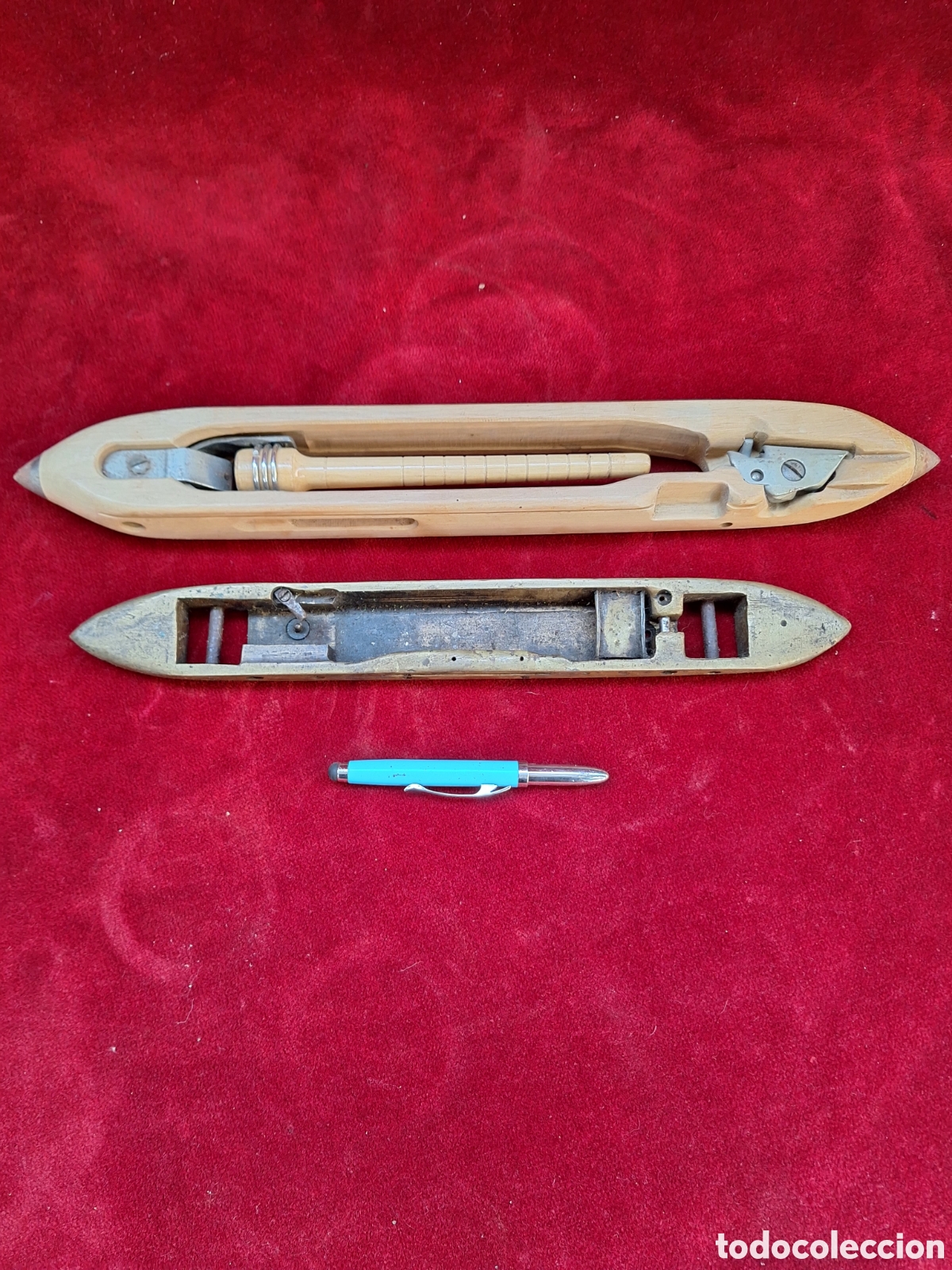 Antig&uuml;edades: Lote 2 antiguas lanzaderas de telar!