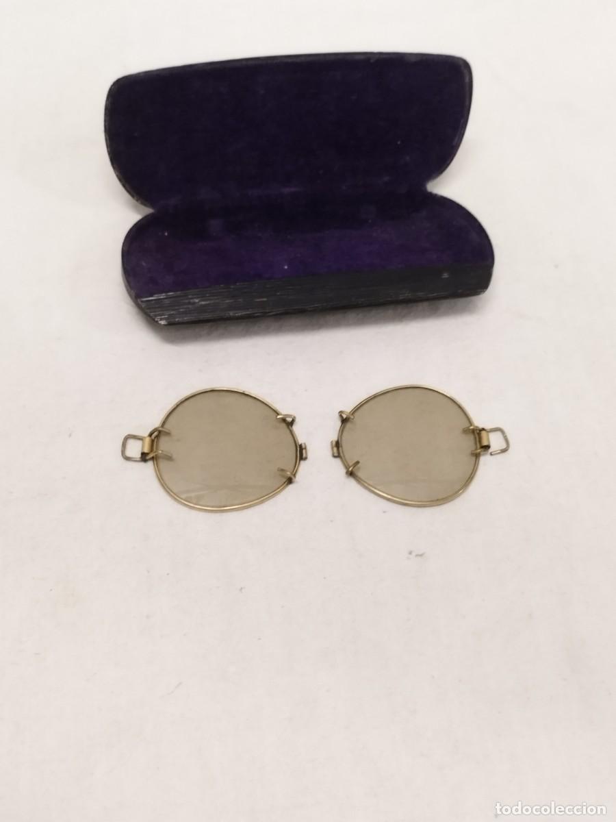 Antig&uuml;edades: Antiguas gafas a restaurar con su funda. - Foto 1
