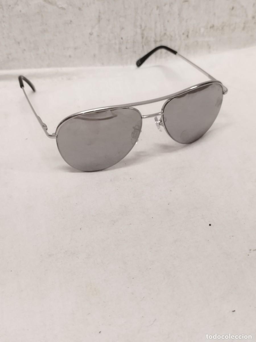 Antig&uuml;edades: Gafas de sol tipo aviador. Plateadas. - Foto 1
