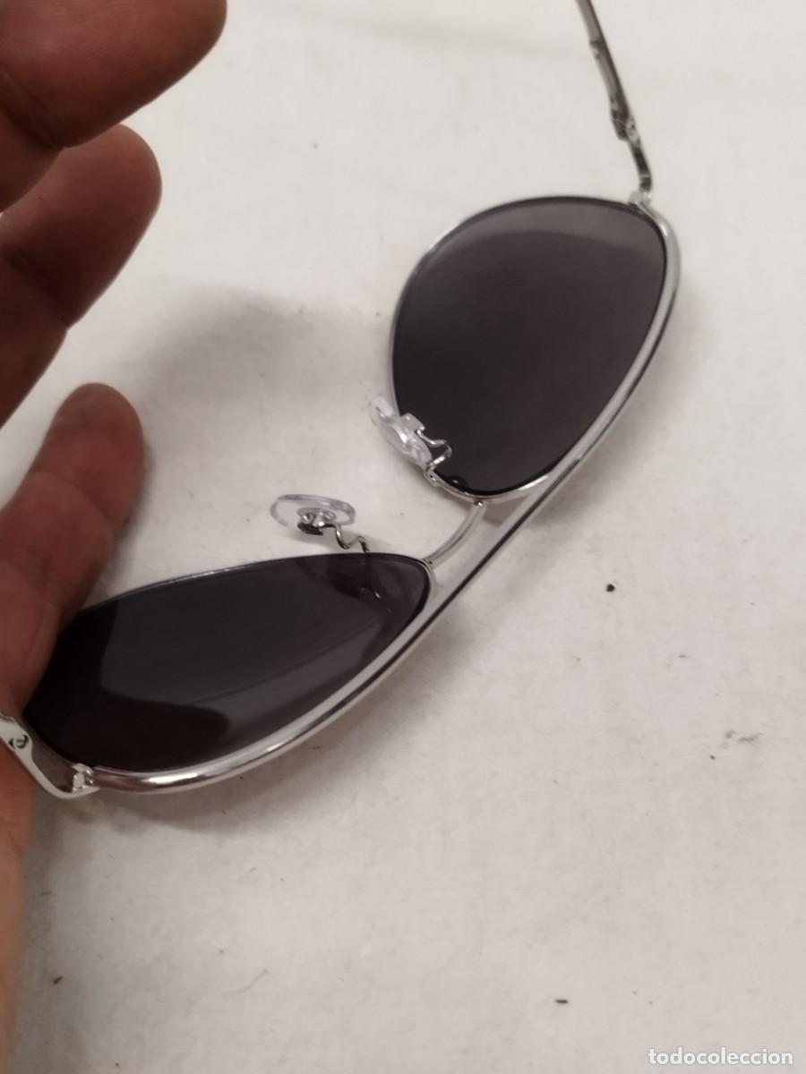 Antig&uuml;edades: Gafas de sol tipo aviador. Plateadas. - Foto 3