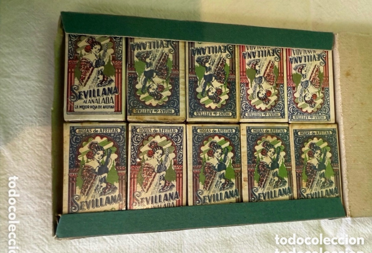 Antig&uuml;edades: Antigua caja expositora de 100 hojillas de afeitar vintage marca &rdquo;La Sevillana&rdquo;. A&ntilde;os 70.