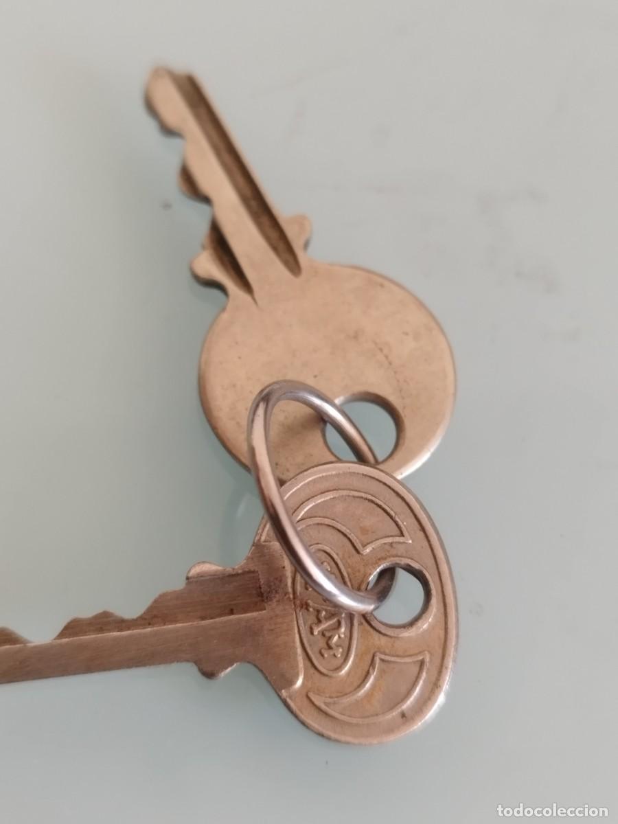 Antig&uuml;edades: Cuatro llaves de candado a identifcar. - Foto 3