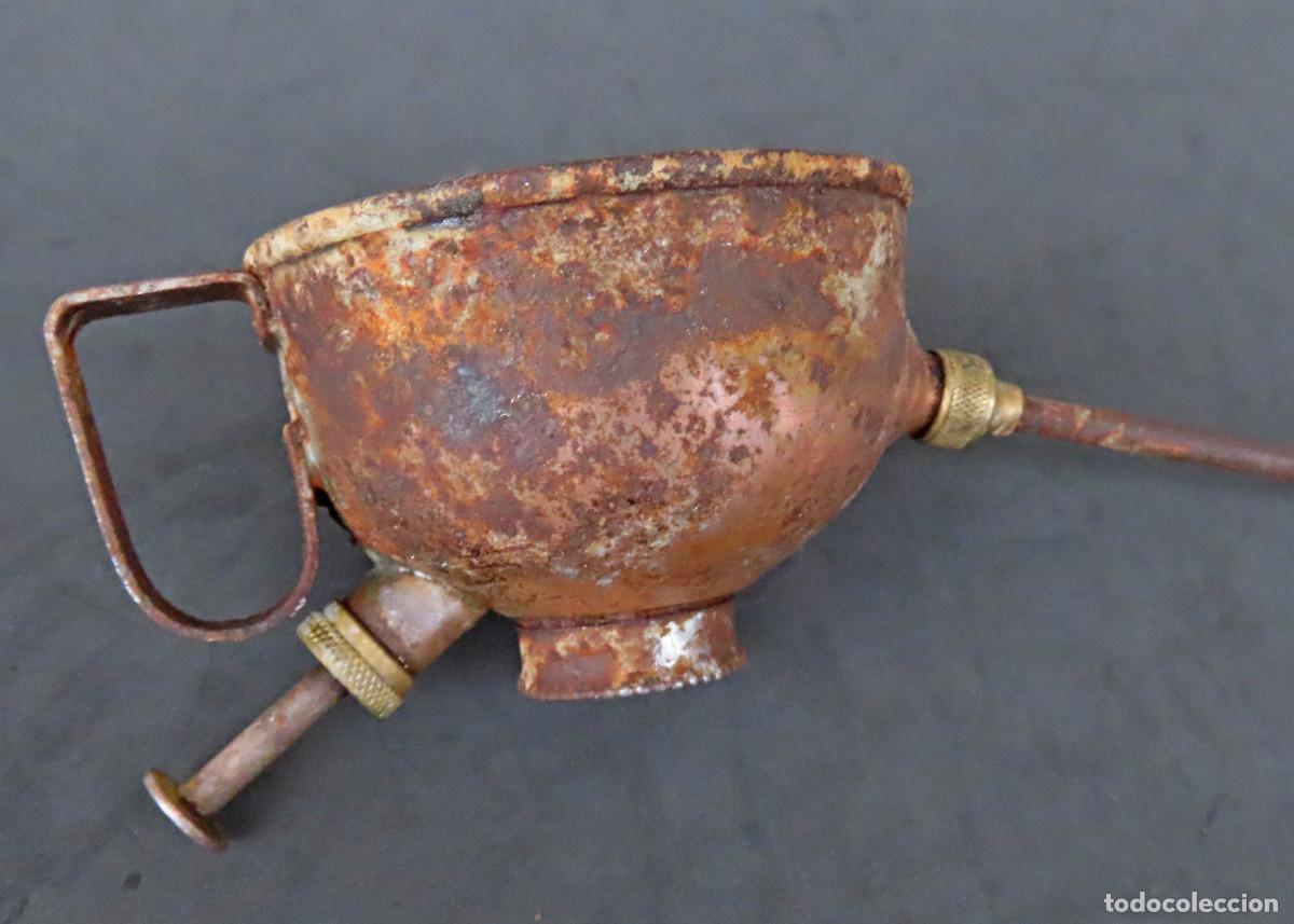Antig&uuml;edades: Antigua engrasadora o aceitera industrial - Foto 6