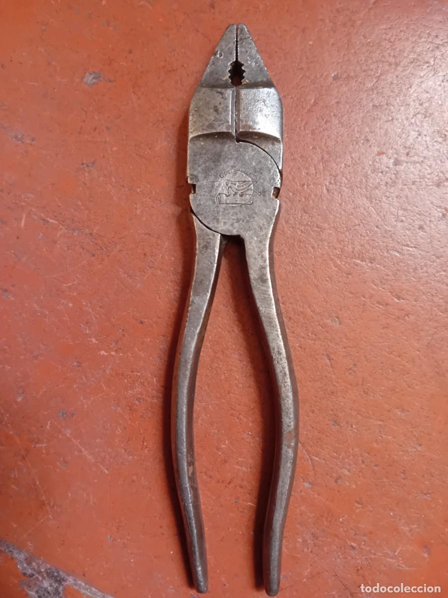 Antig&uuml;edades: Alicate antiguo con sello de p&aacute;jaro carpintero - Foto 1