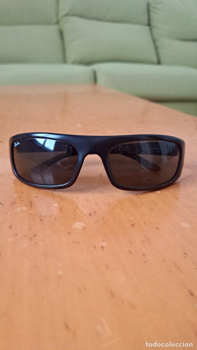 Antig&uuml;edades: Gafas de Sol Ray-Ban RB4053 Negras - Foto 1