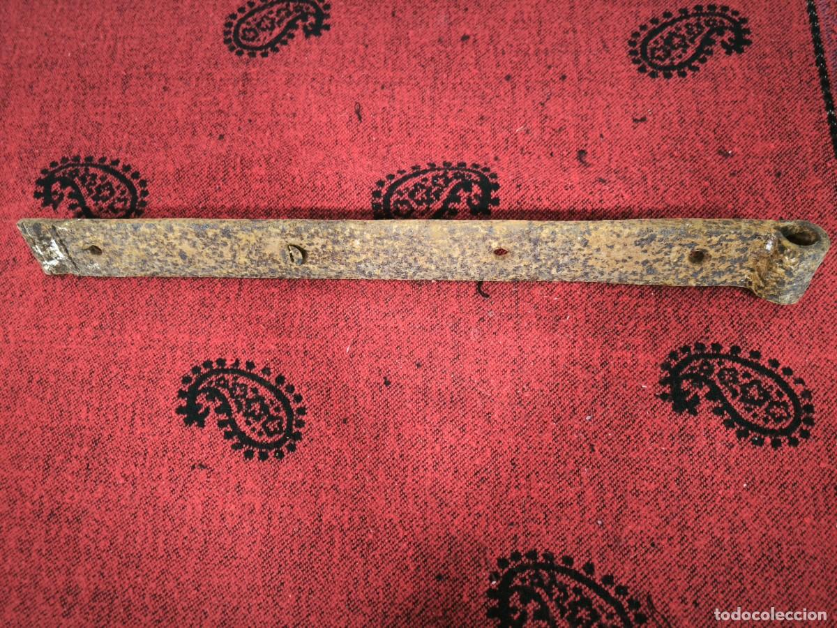 Antiguidades: Antigua Bisagra De Hierro Forjado 53 Cm &ndash; Herraje Original Principios Siglo XX