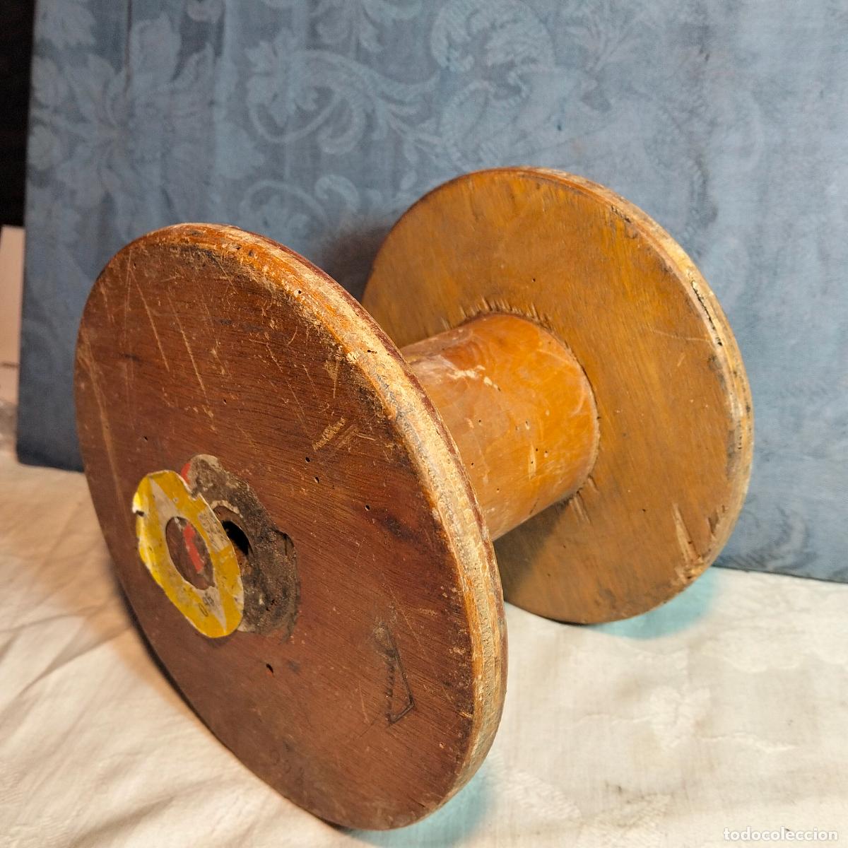 Antiquit&auml;ten: Bobina carrete de madera para hilo cable el&eacute;ctrico, cord&oacute;n etc fabrica textil de los a&ntilde;os 50
