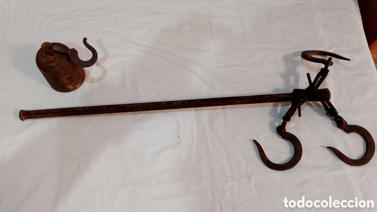 Antig&uuml;edades: Gran balanza Romana de barra gorda siglo XIX pesa hasta 144k