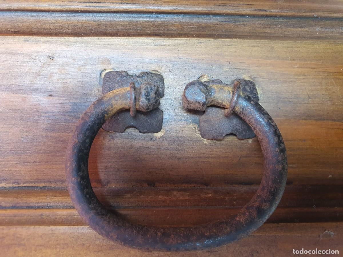 Antig&uuml;edades: 2 Tiradores de forja antiguos artesanales - Estilo r&uacute;stico - Foto 3