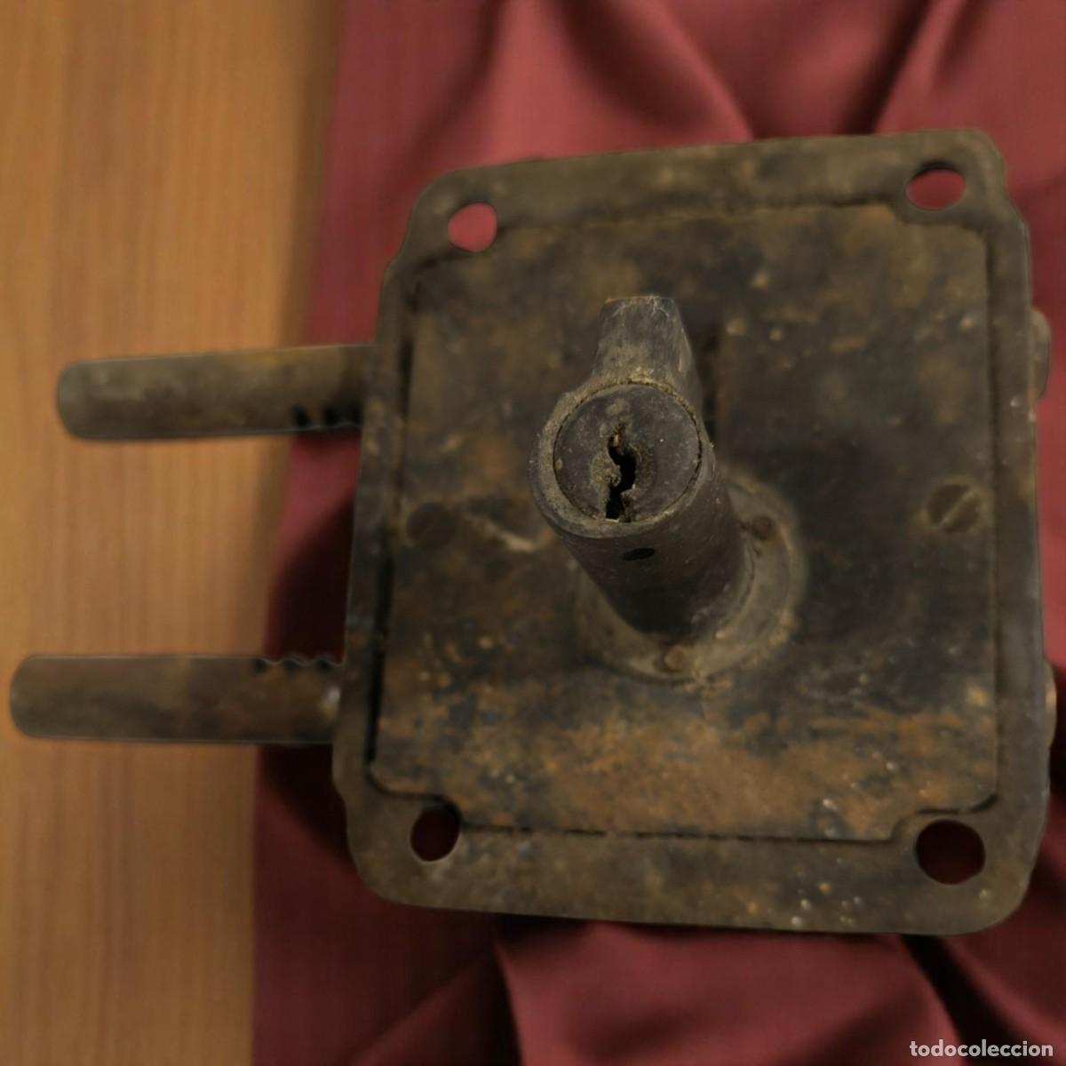 Antig&uuml;edades: ️ Antigua Cerradura Met&aacute;lica &ndash; Mecanismo R&uacute;stico De &Eacute;poca