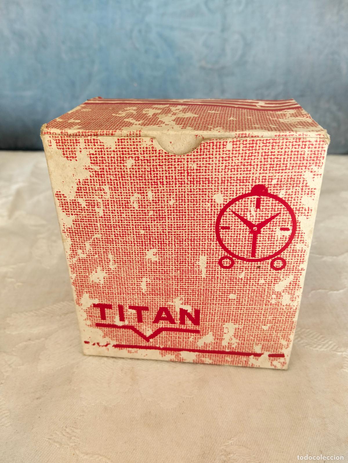 Antig&uuml;edades: Caja de cart&oacute;n embalaje de despertador marca Titan 37654 verde de los a&ntilde;os 60