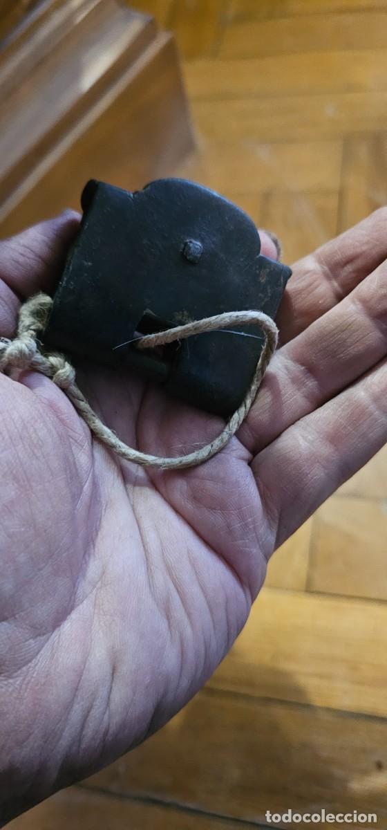 Antig&uuml;edades: Preciosa cerradura de forja - Foto 3