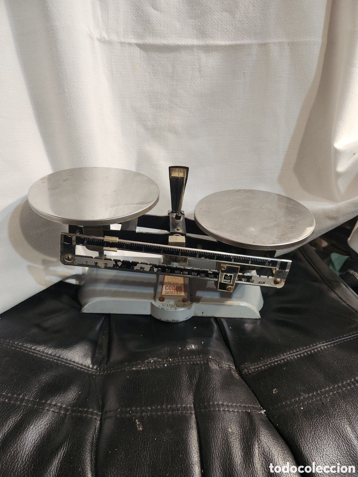 Antig&uuml;edades: Antigua balanza Cobos mod. 202. 2 kg.