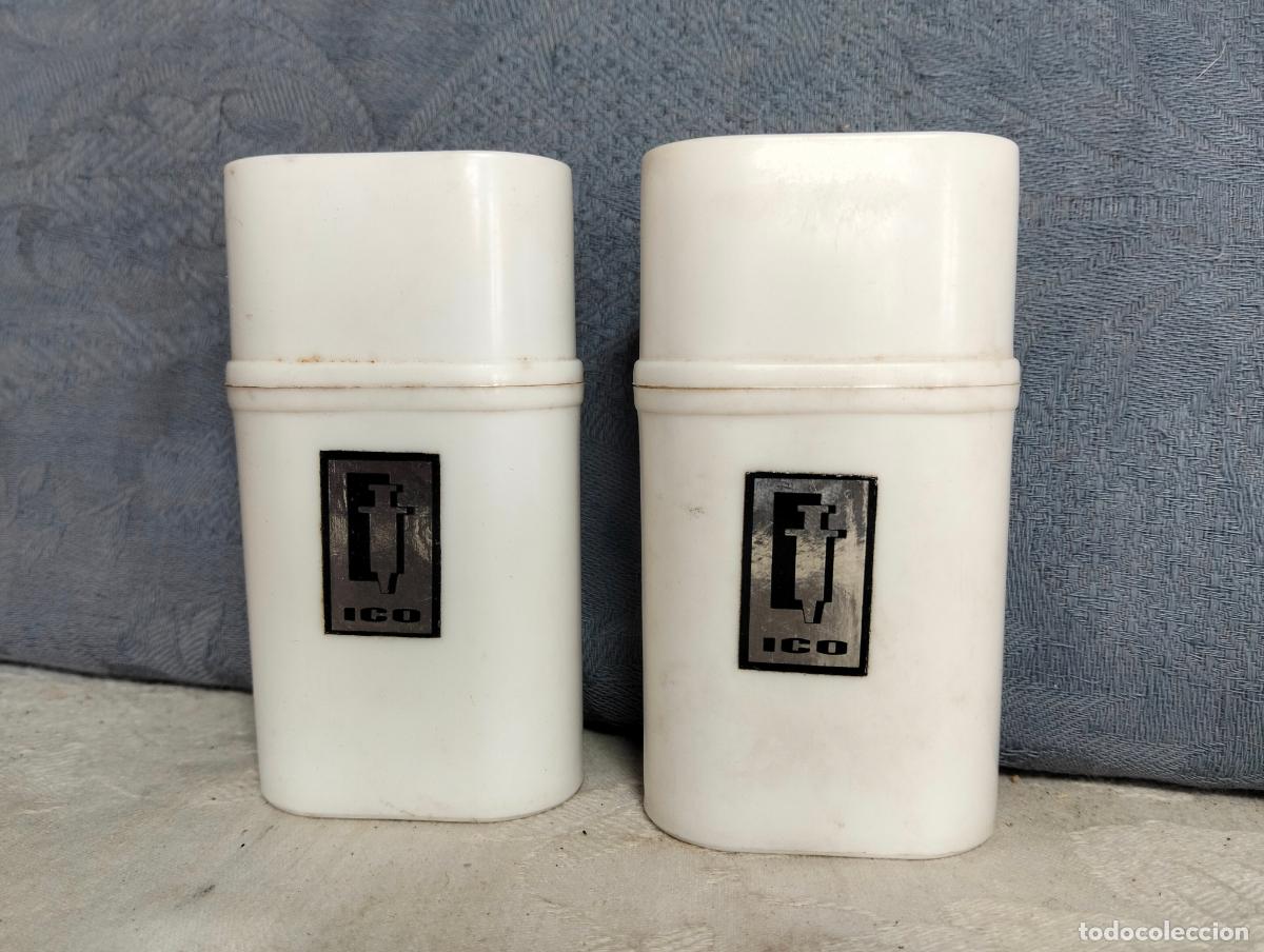 Oggetti Antichi: 2 funda fundas de plastico de jeringuillas jeringa de cristal marca etiqueta ICO a&ntilde;os 60-70