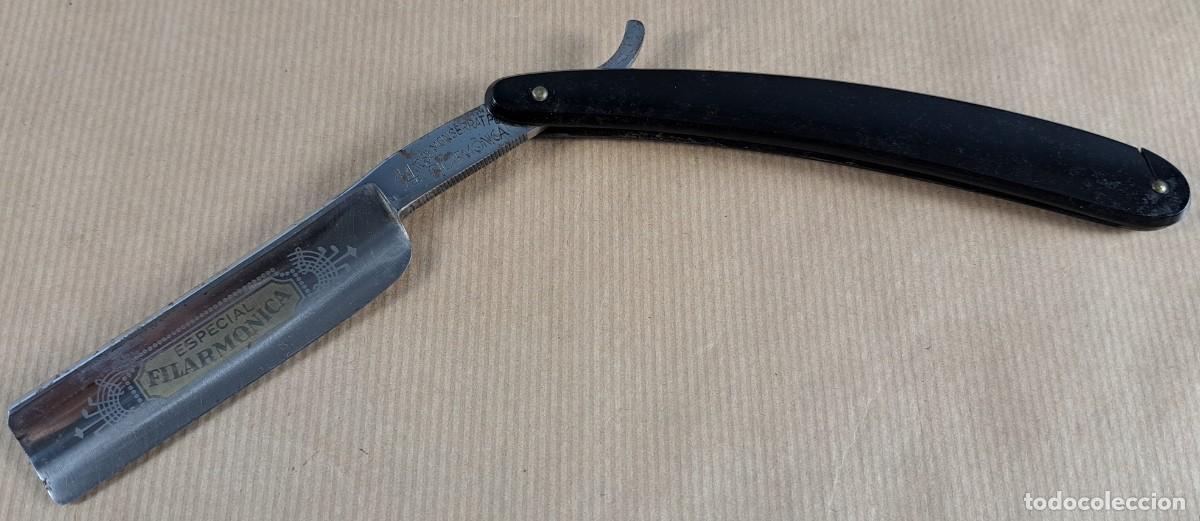 Antig&uuml;edades: Navaja barbera Filarm&oacute;nica espacial, 14, Jos&eacute; Montserrat