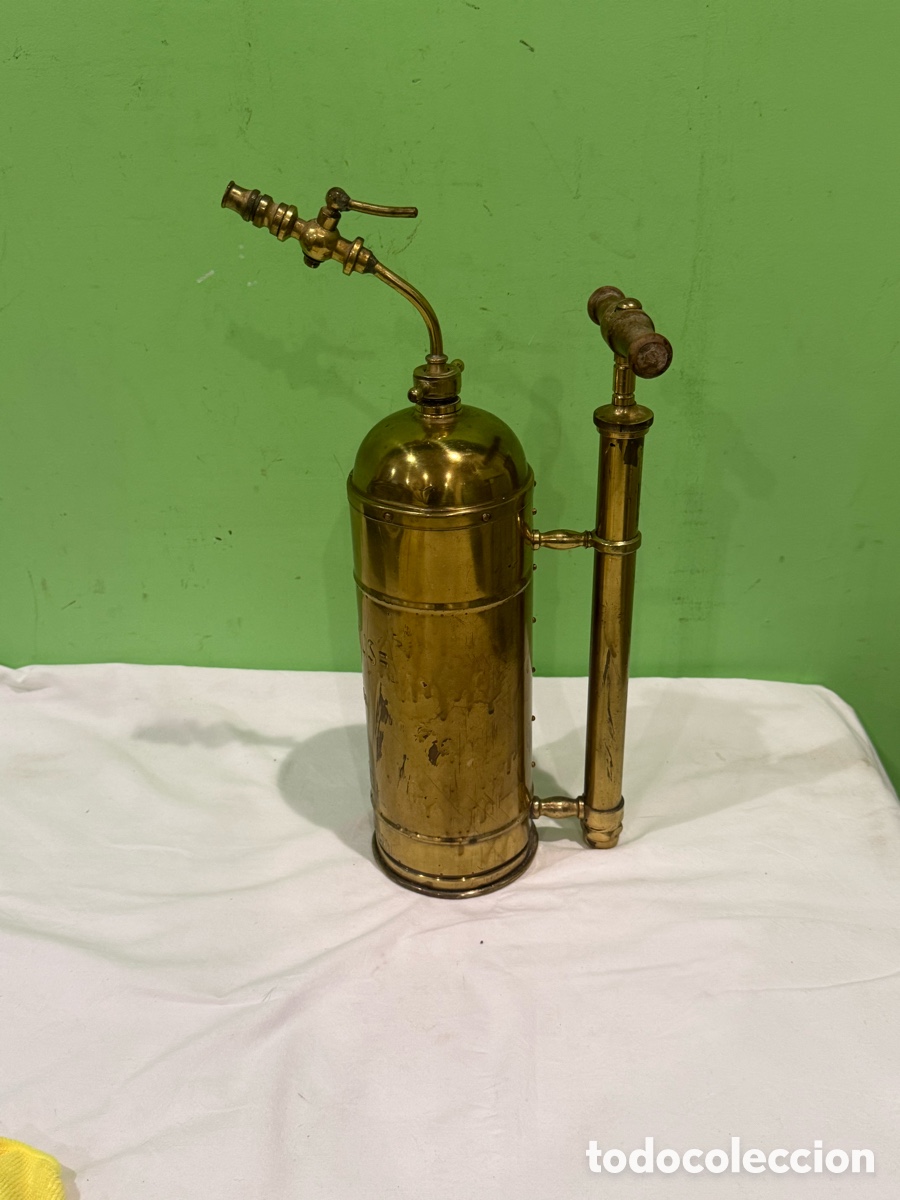 Antig&uuml;edades: Antigua fumigadora Bacchus 2,5L lat&oacute;n pulverizador agr&iacute;cola vintage