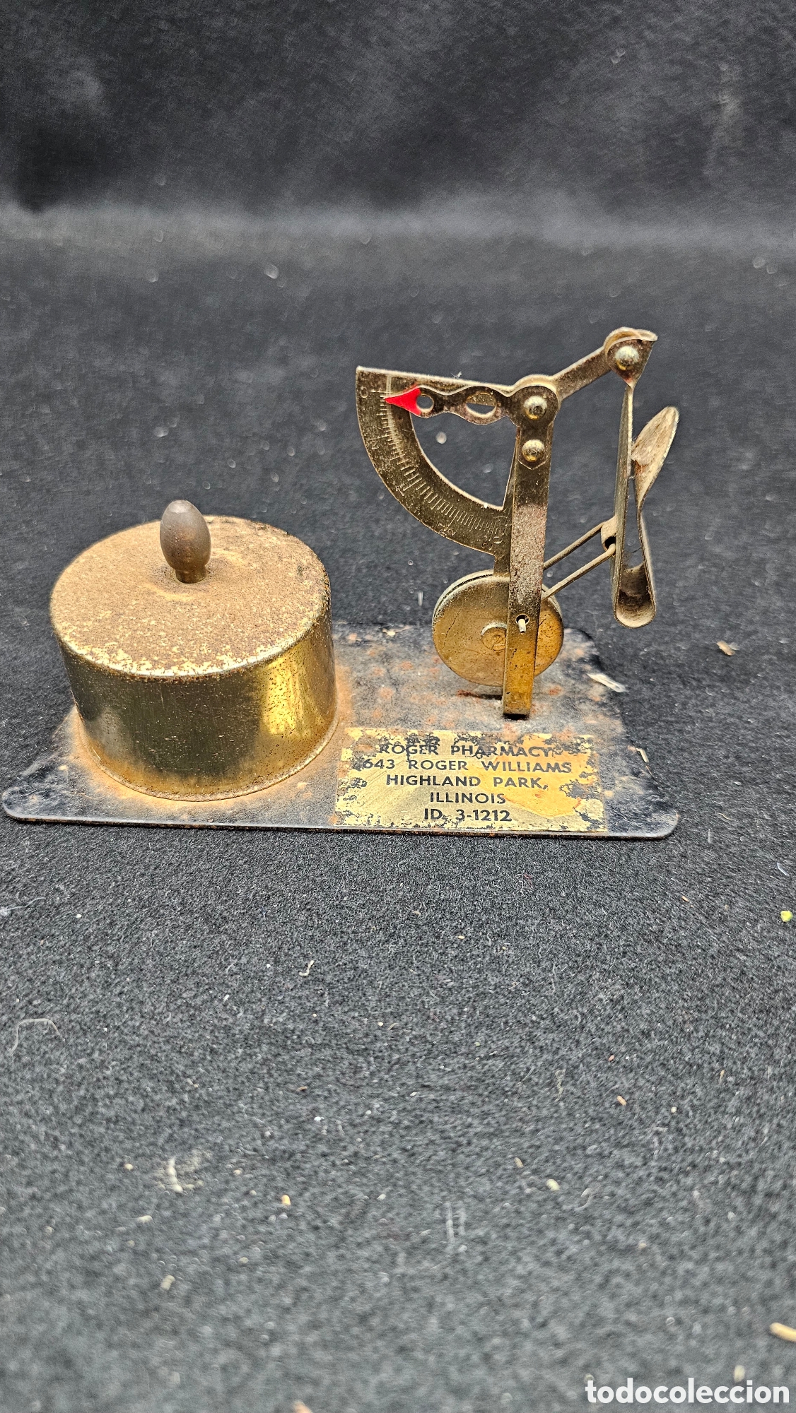 Antig&uuml;edades: Antiguo pesacartas .......