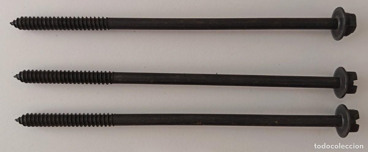Antig&uuml;edades: 3 Tornillos largos. Semi nuevos. - Foto 1