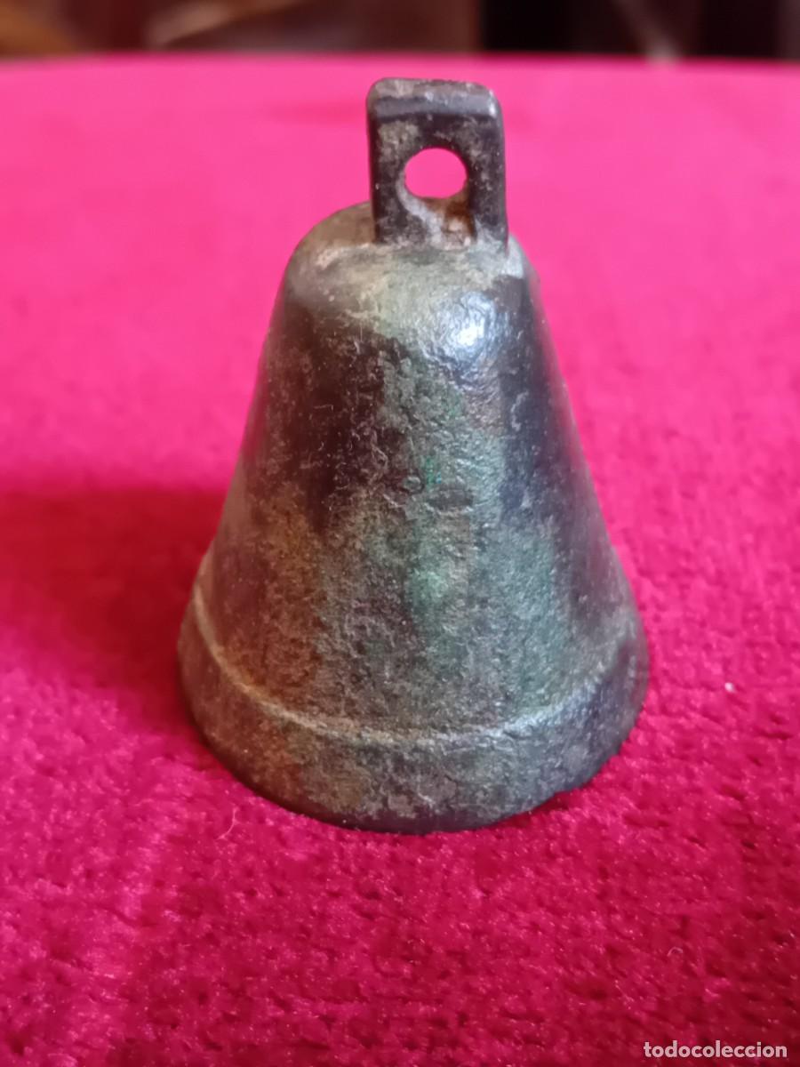 Antig&uuml;edades: Campanilla de bronce siglo XIX - Foto 2