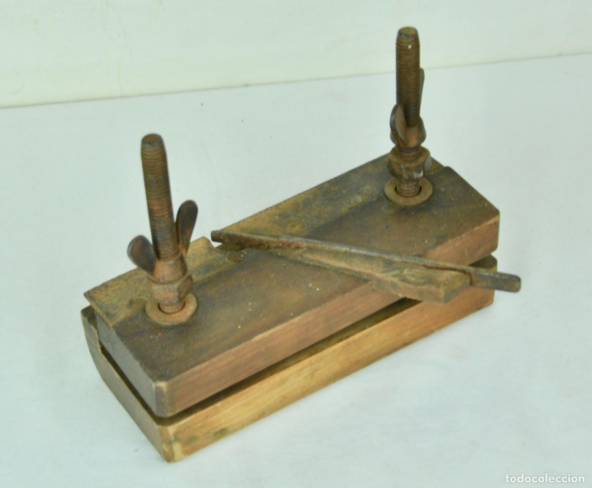 Antig&uuml;edades: Acanalador de carpintero - Foto 2