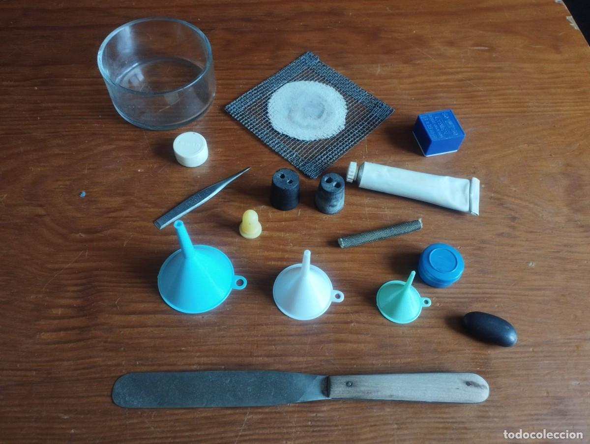 Antig&uuml;edades: Herramientas auxiliares de laboratorio y farmacia