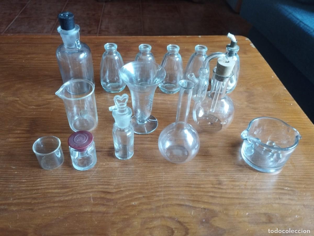 Antig&uuml;edades: Equipo de laboratorio y botica vintage