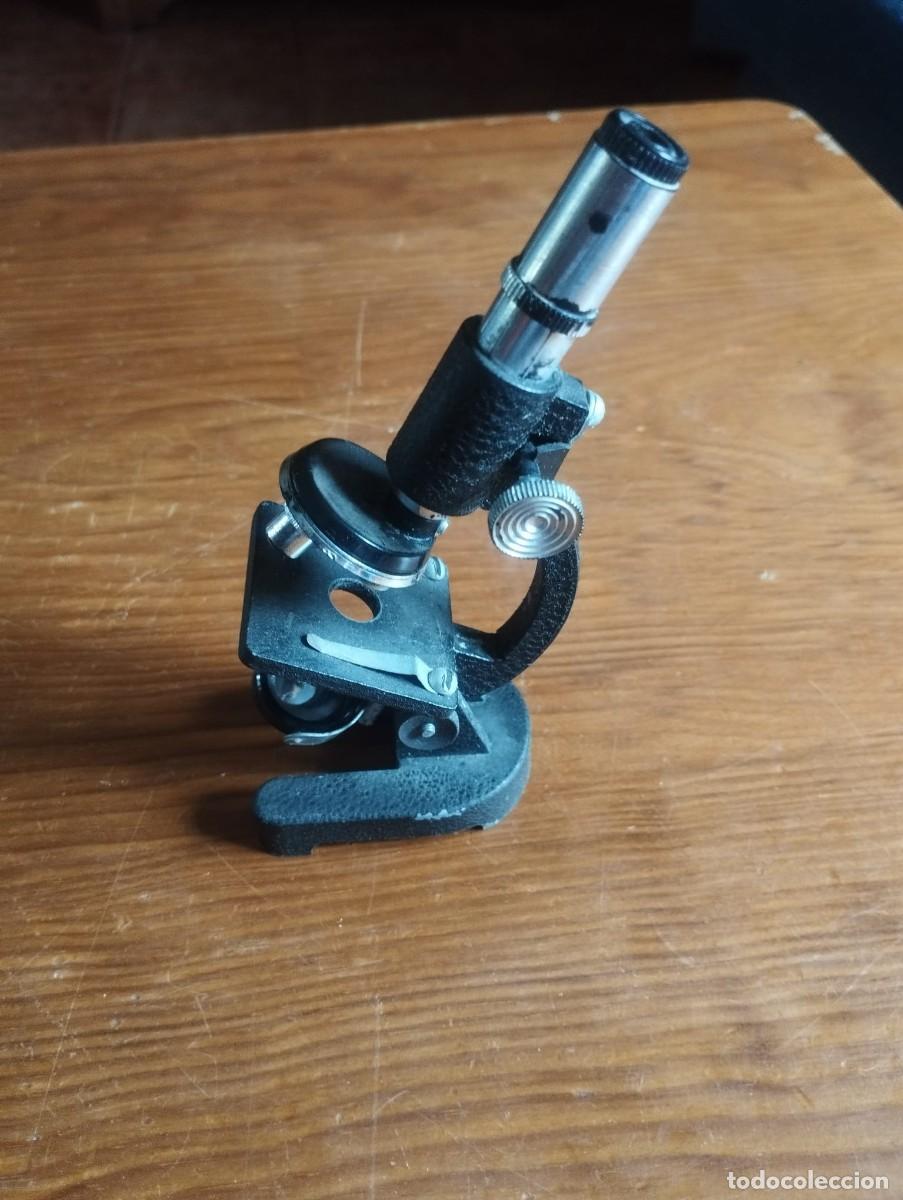 Antiguidades: Peque&ntilde;o microscopio de estudiante