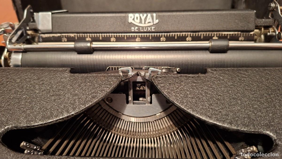 Antig&uuml;edades: M&aacute;quina escribir ROYAL - Foto 5