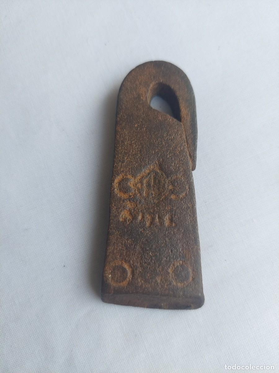 Antig&uuml;edades: Pesa de 4 0nzas Valencia - Foto 1