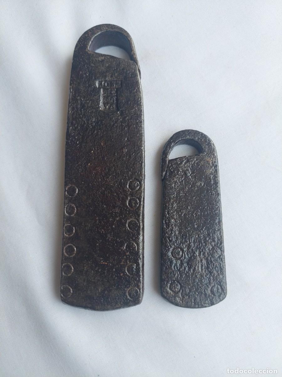 Antig&uuml;edades: 2 pesas de Jose Menaya