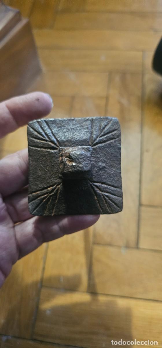 Antig&uuml;edades: Precioso clavo forja XVI XVIII