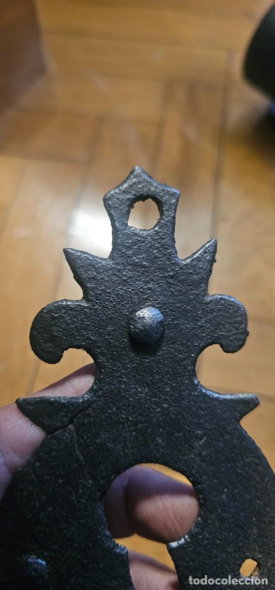 Antig&uuml;edades: Bocallave forja arca con clavos - Foto 2