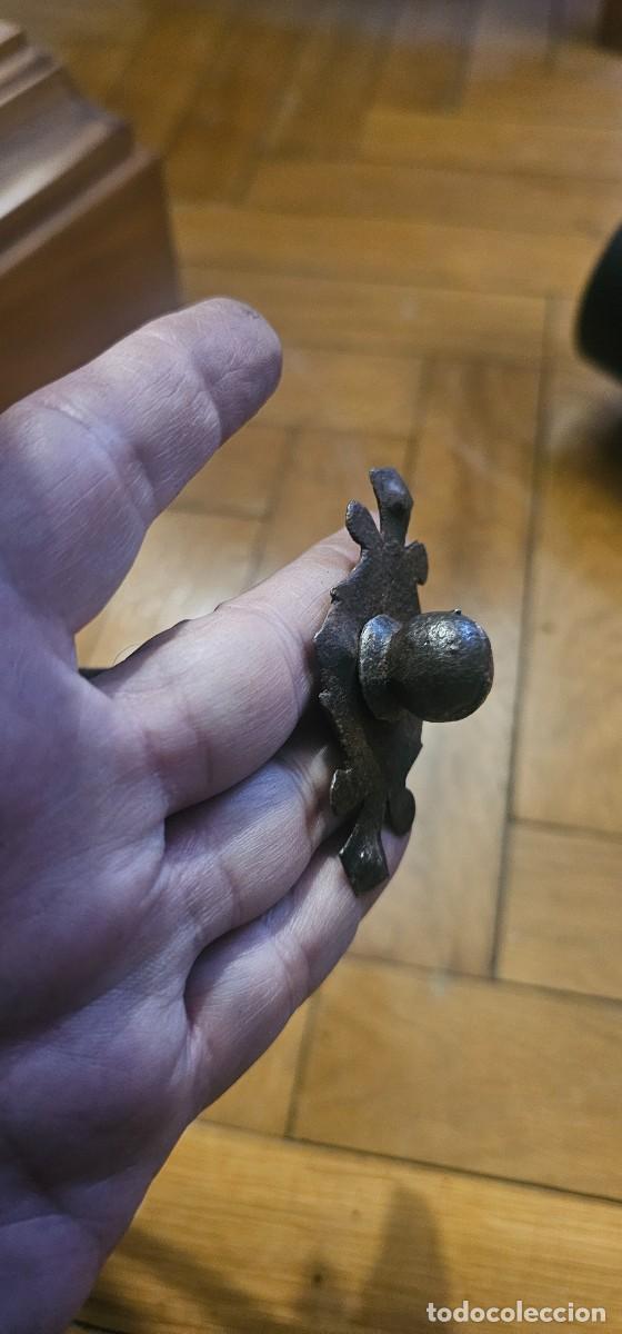 Antig&uuml;edades: Bocallave forja arca con clavos - Foto 2