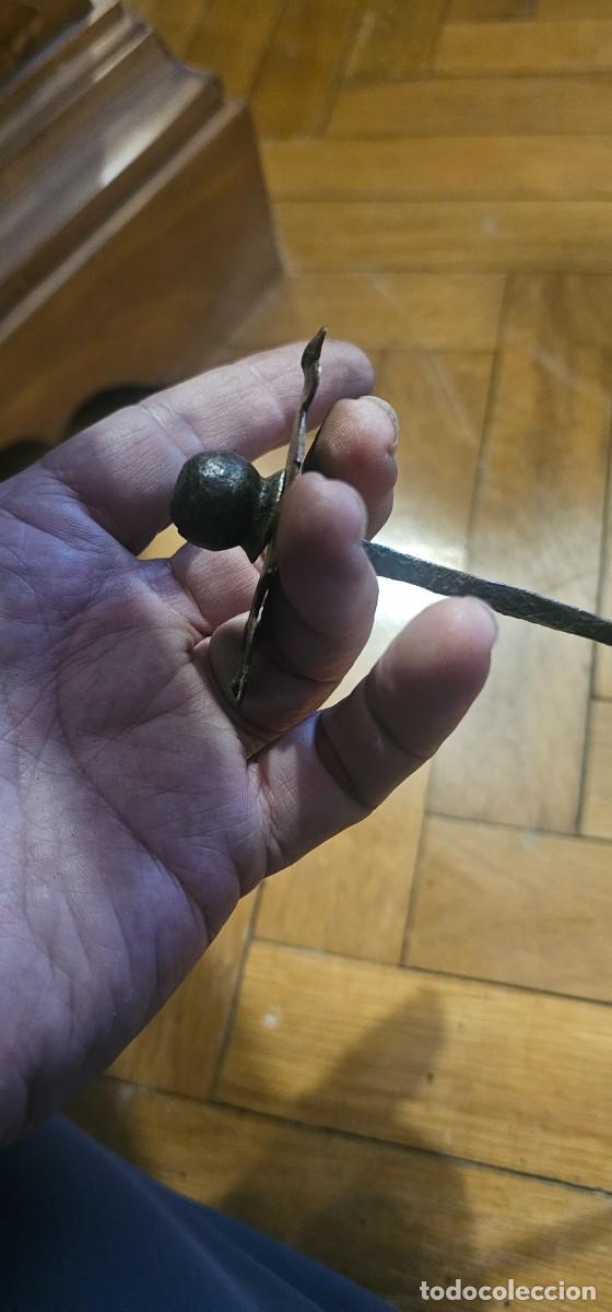 Antig&uuml;edades: Bocallave forja arca con clavos - Foto 3